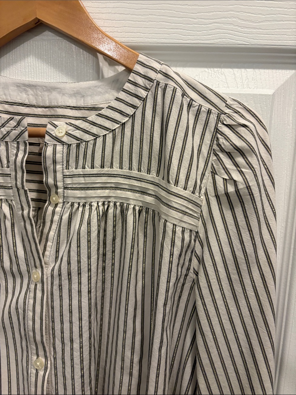 LOFT Women White and Black Striped Button-Front Blouse Size MP - Picture 2 of 5